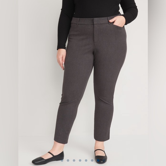 High waisted pixie pants from Old Navy.Ordered online and needed Short. - Picture 1 of 3